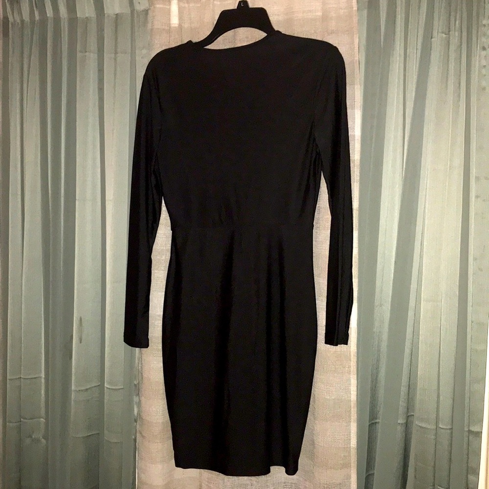 🎈5/$30!!🎈 NWOT Body con open back dress